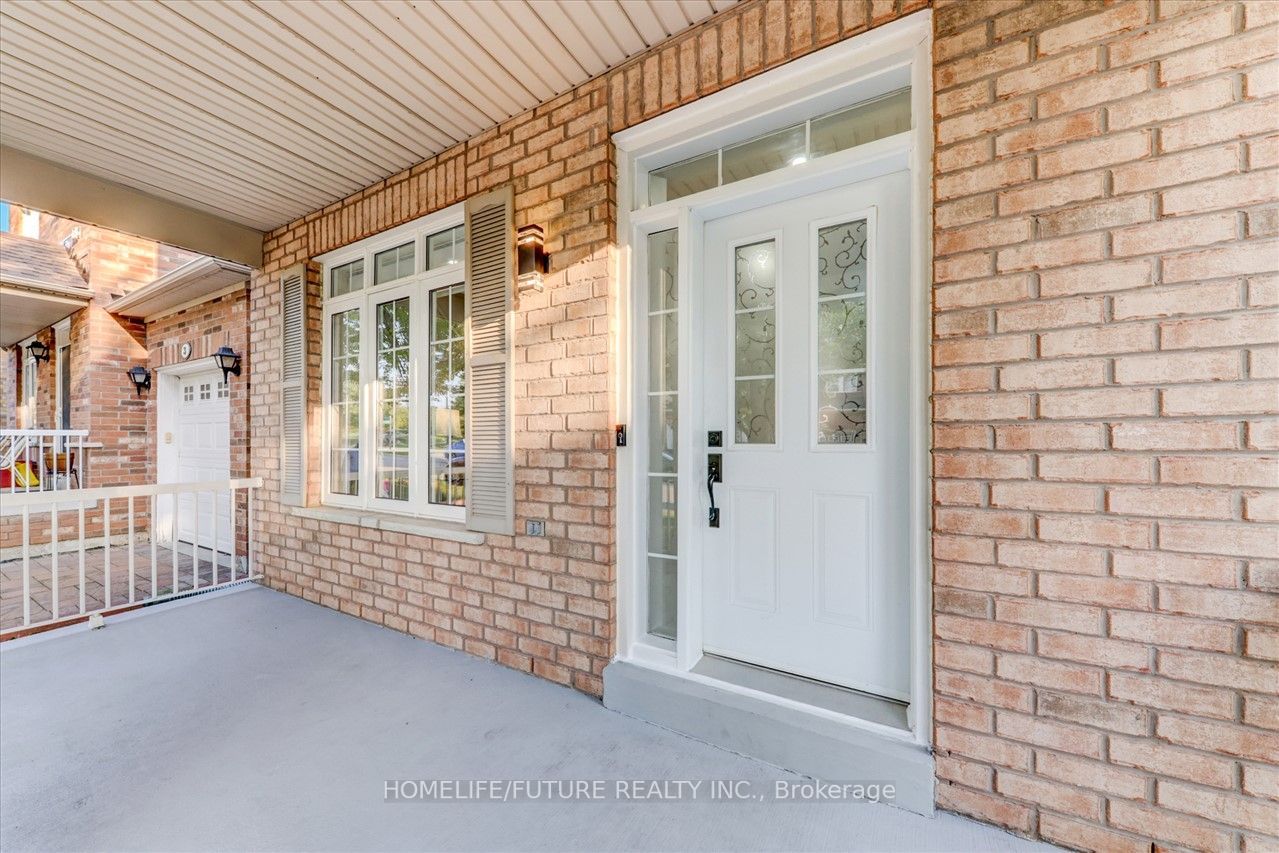 5 Autumnglen Rd