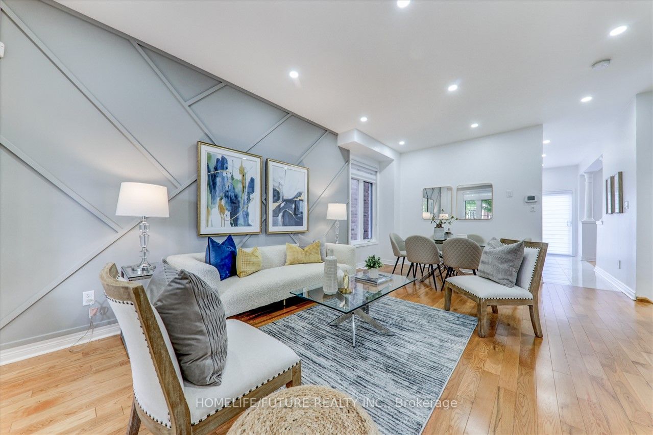 5 Autumnglen Rd