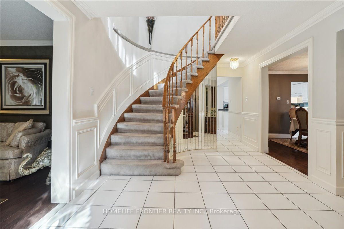 3 Pickett Cres