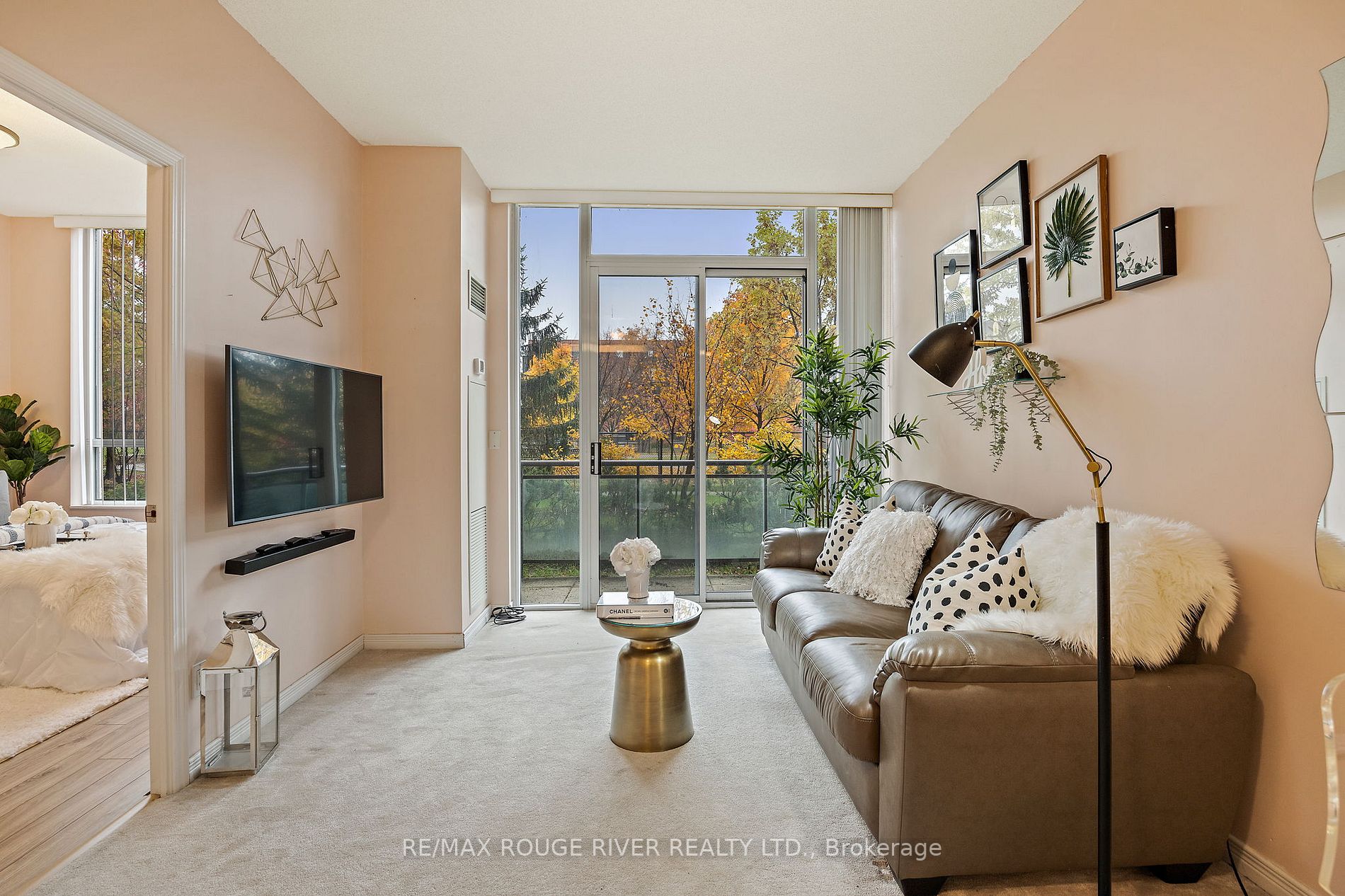 350 Red Maple Road, #101