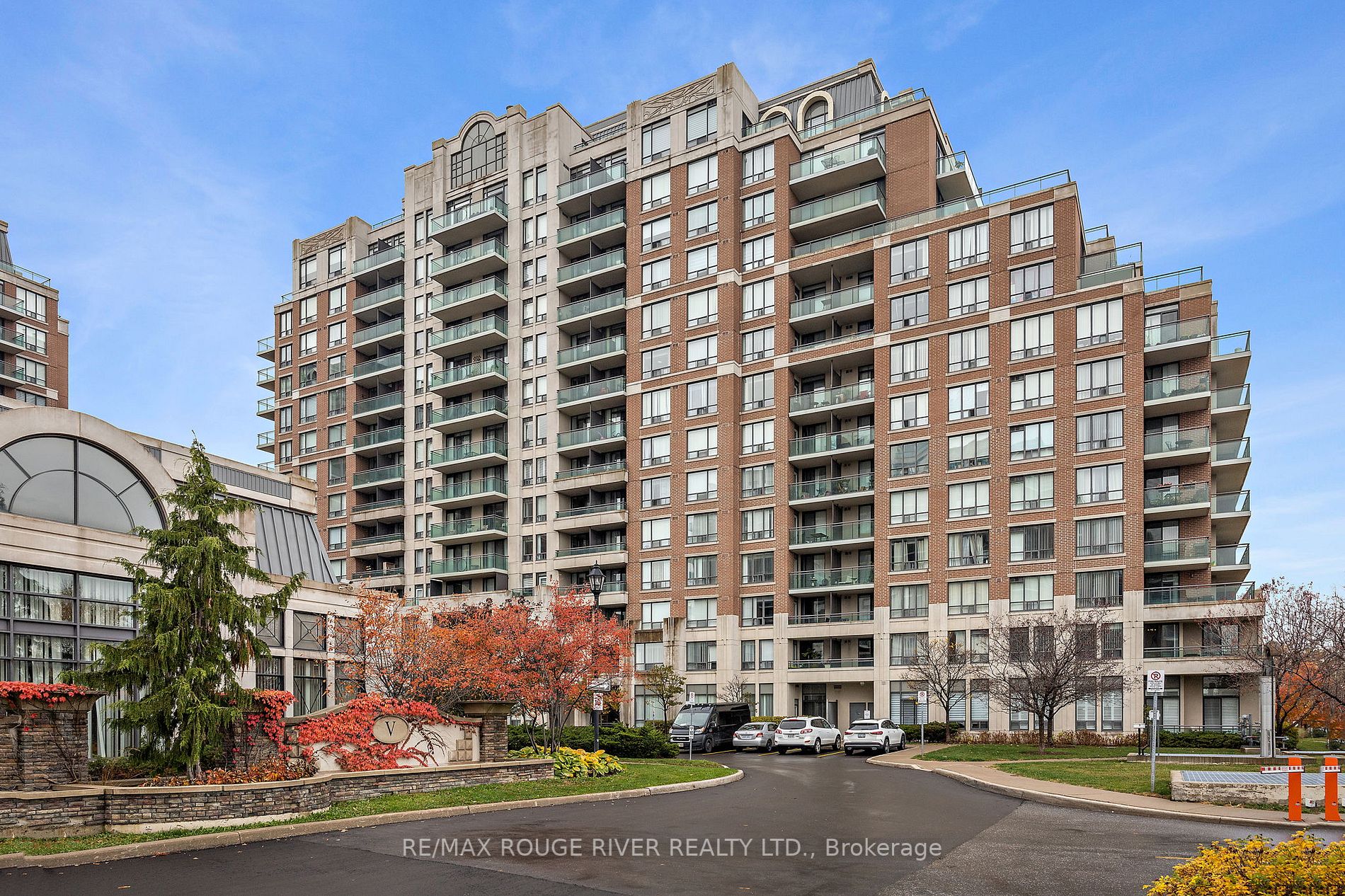 350 Red Maple Road, #101