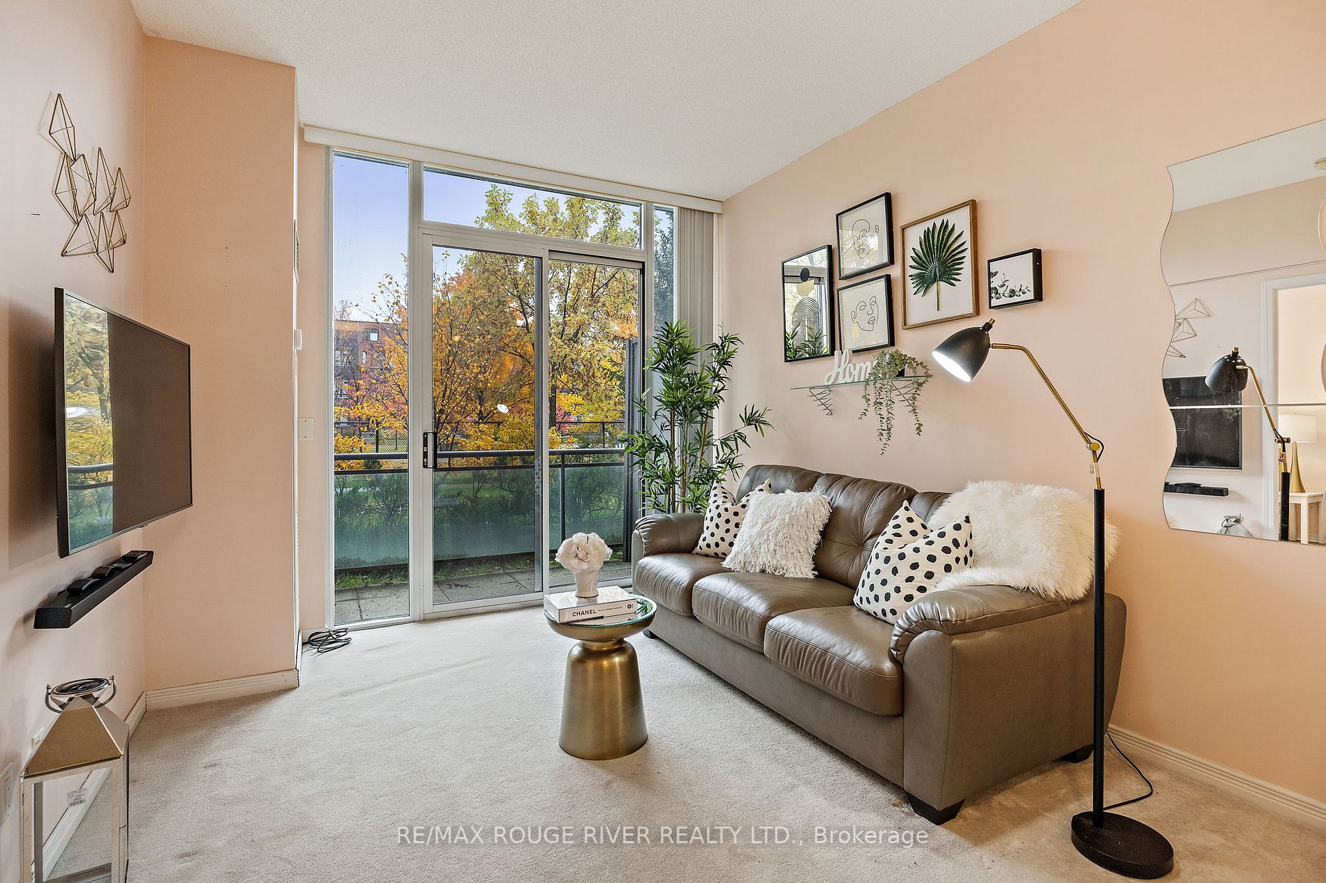 350 Red Maple Road, #101