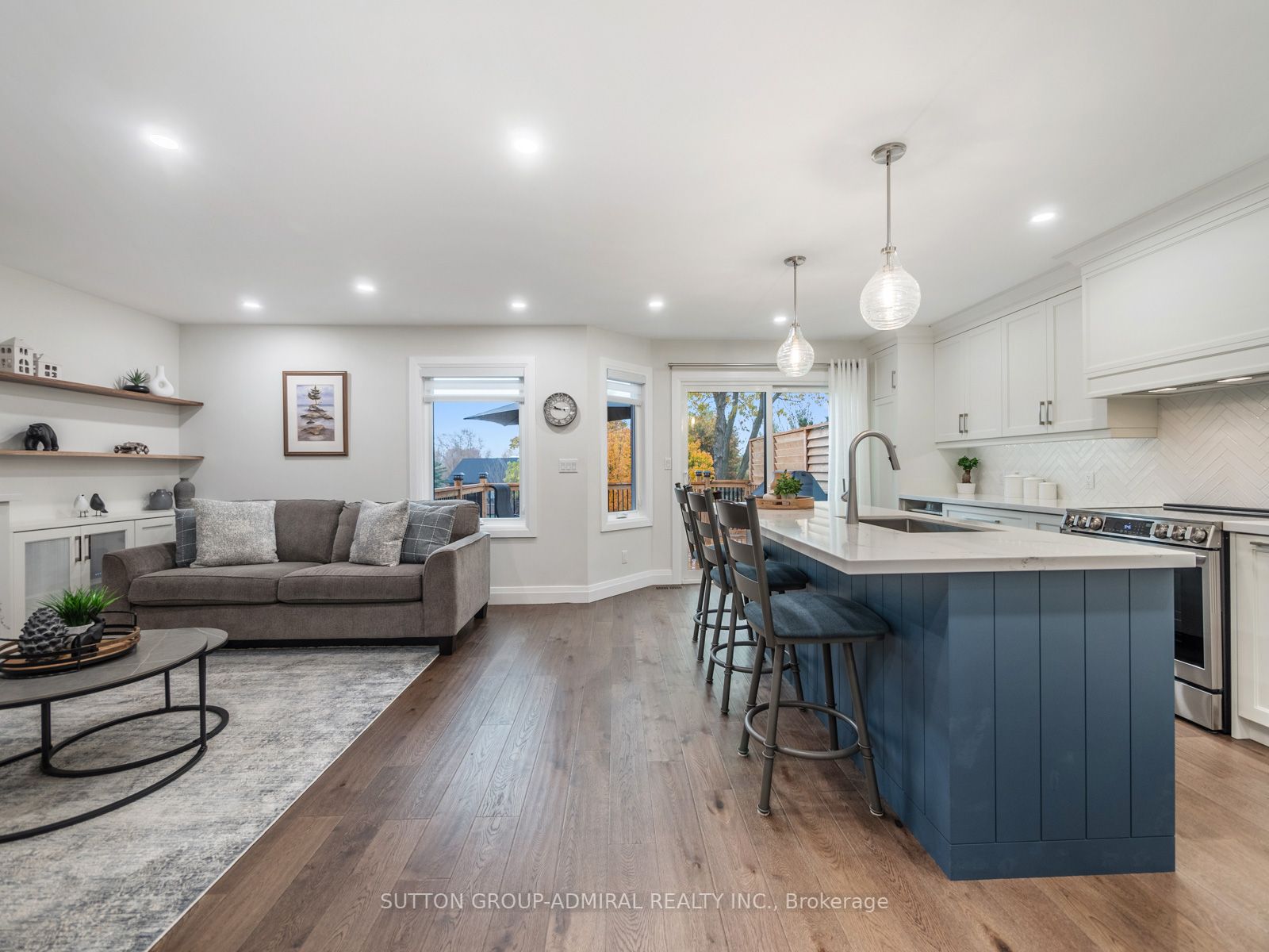 18 Haskell Cres