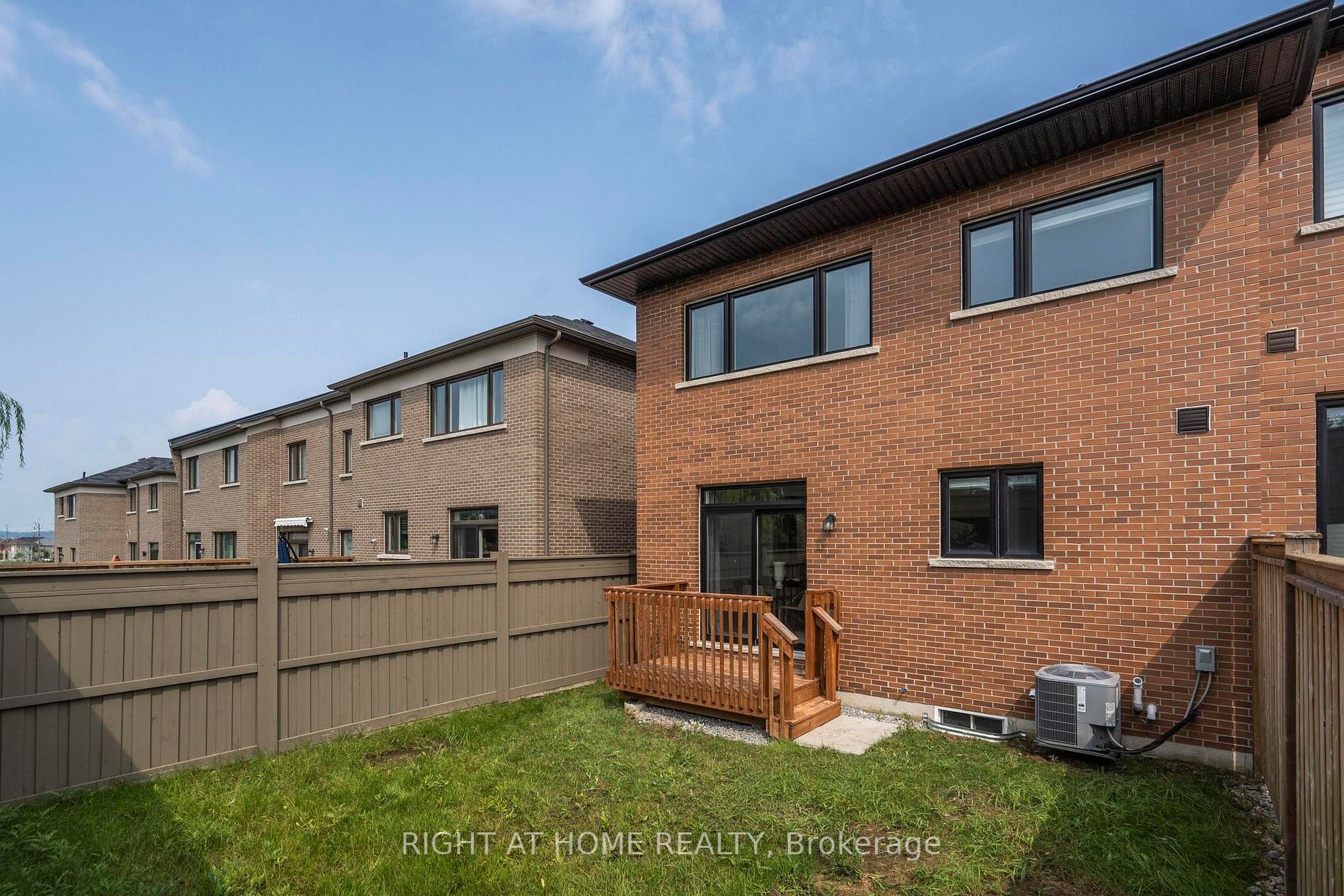 76 Badgerow Way