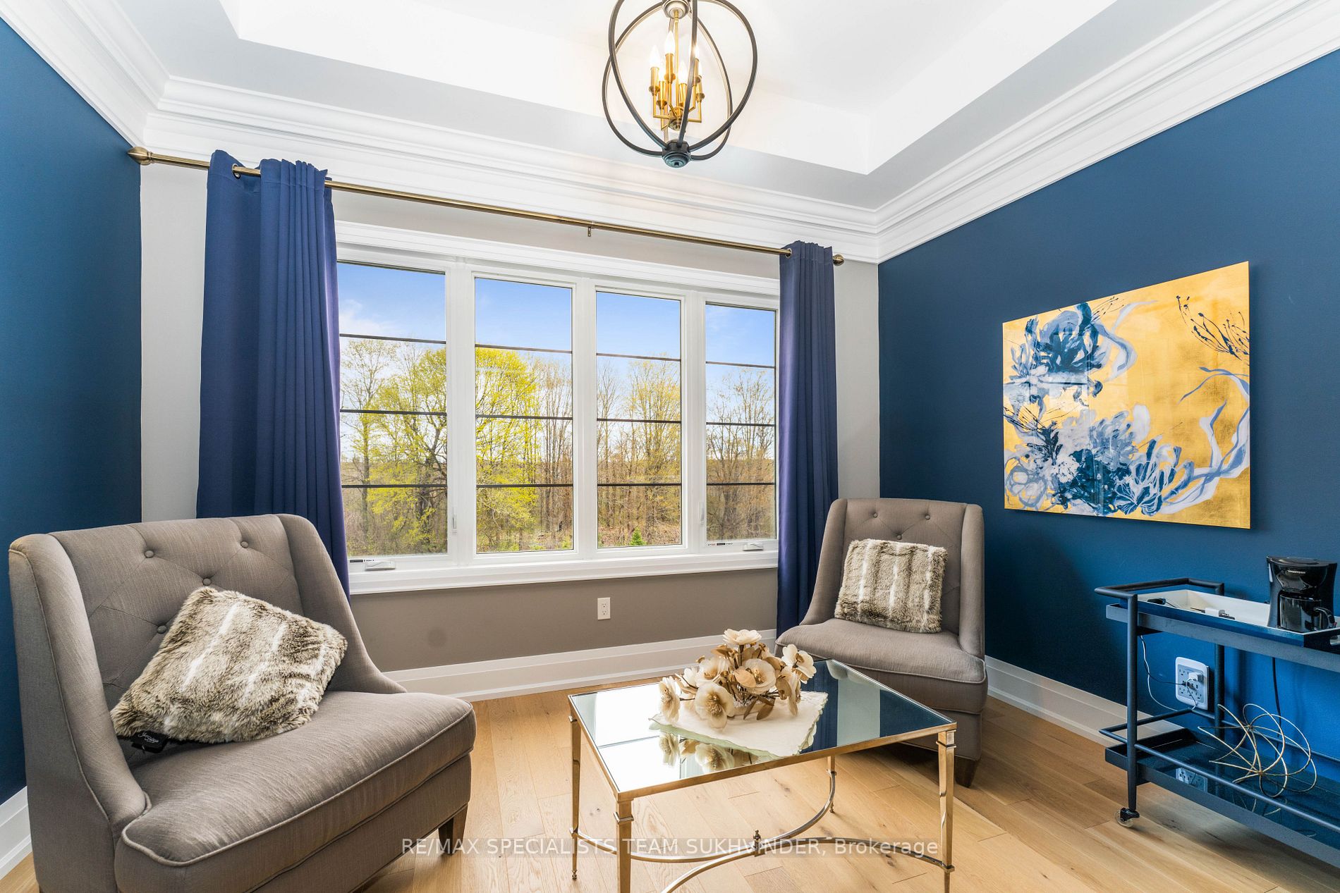103 Carmichael Cres