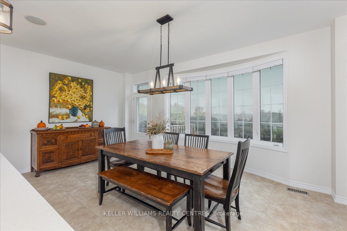 39 Deepwood Cres