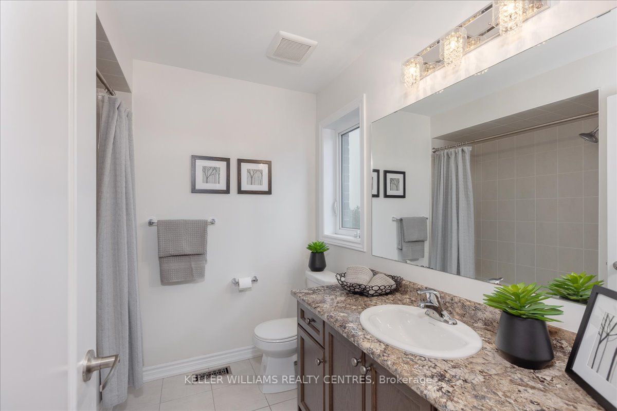 39 Deepwood Cres