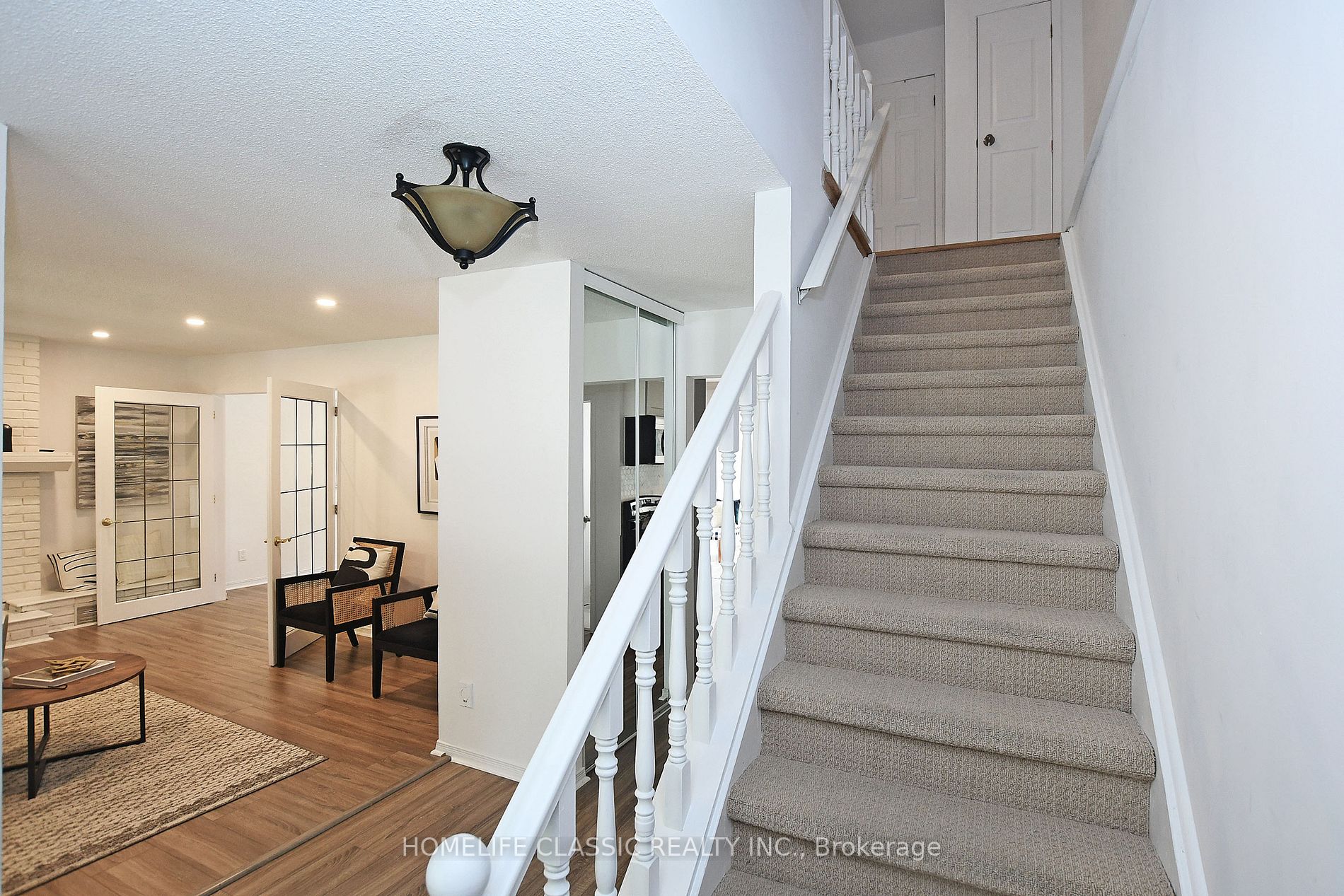 236 Hibiscus Crt N