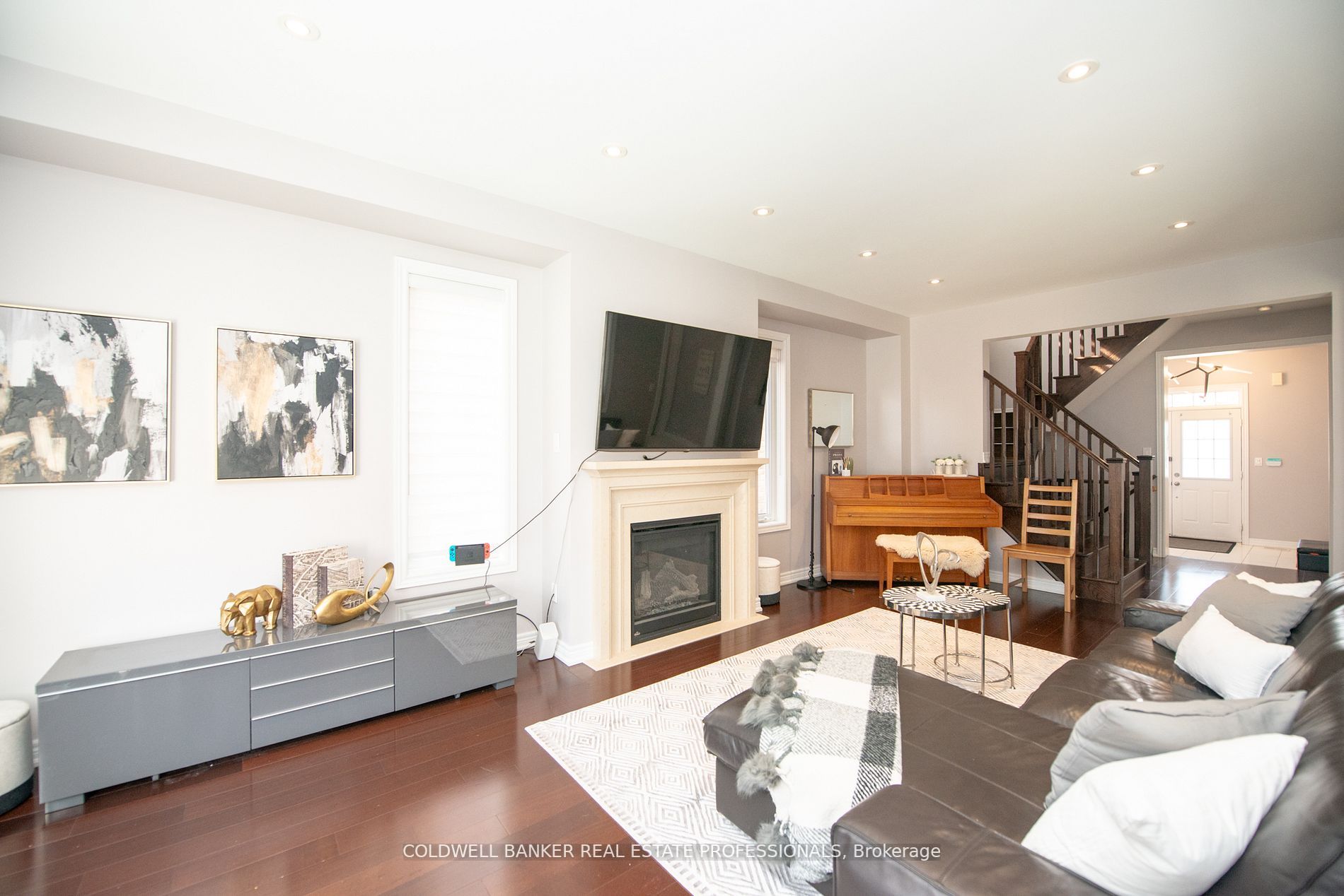 35 Mowder Dr