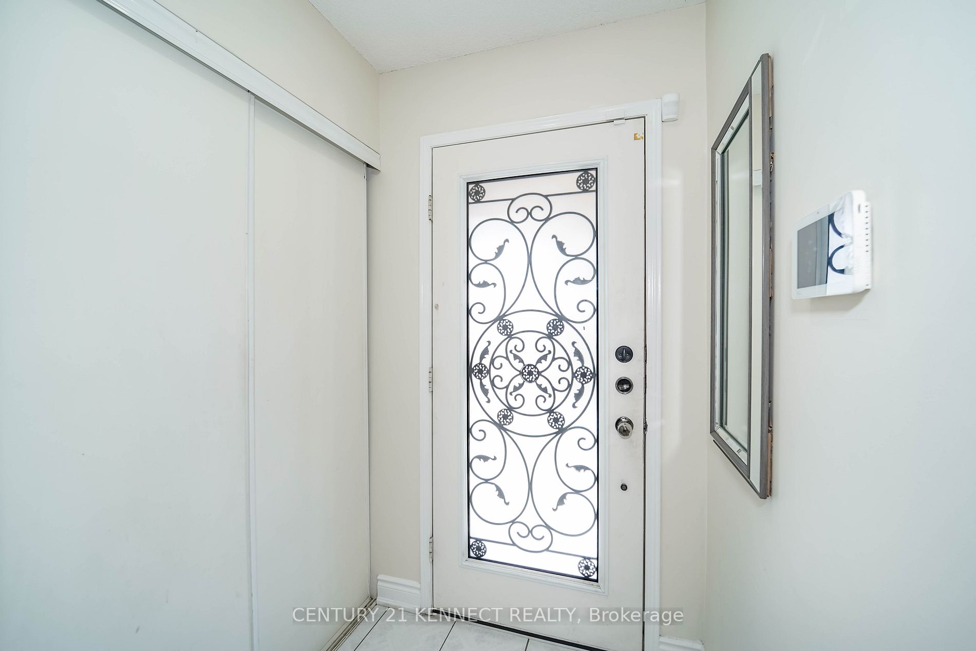 23 Crieff Ave