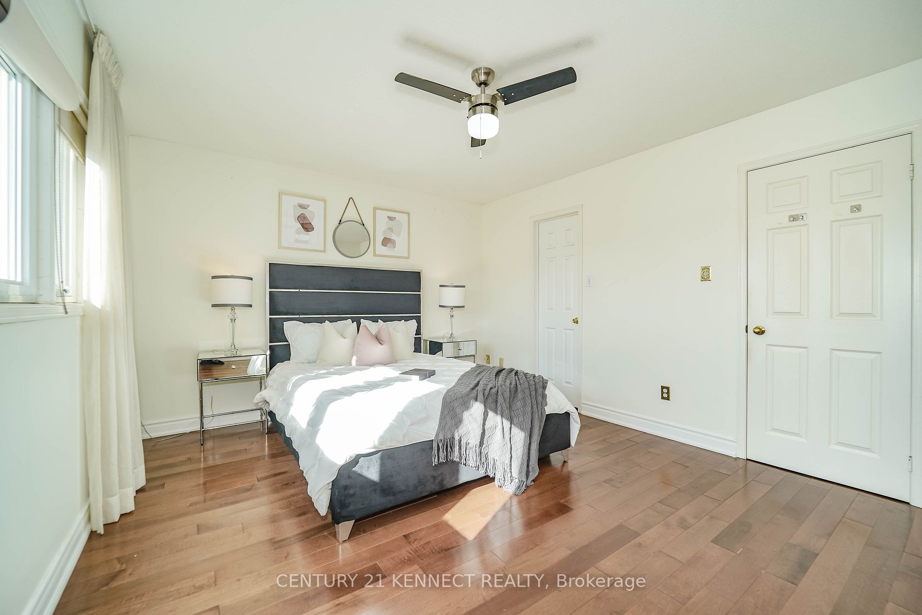23 Crieff Ave