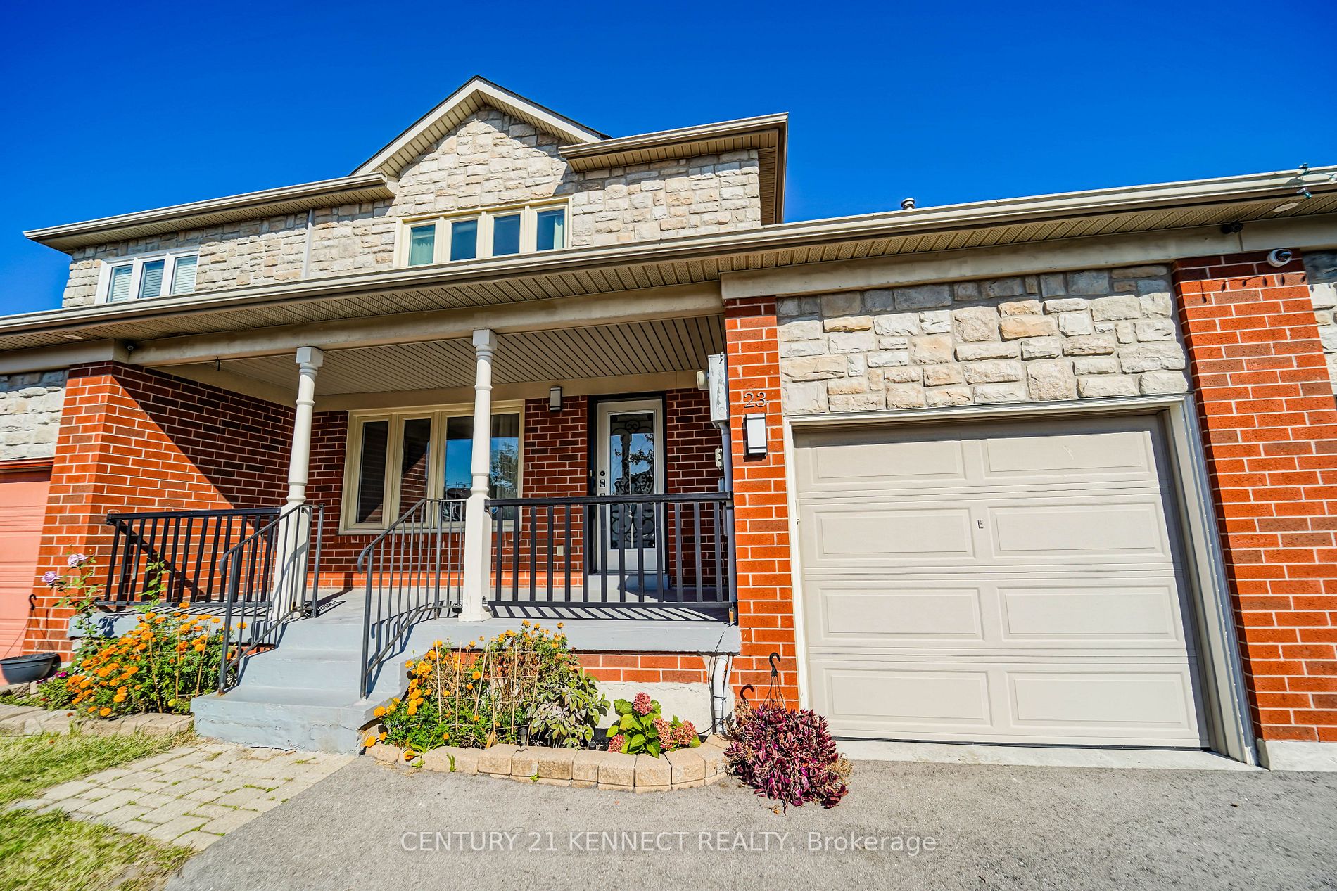 23 Crieff Ave