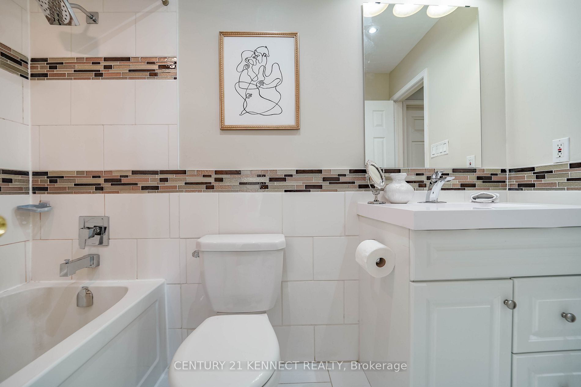 23 Crieff Ave