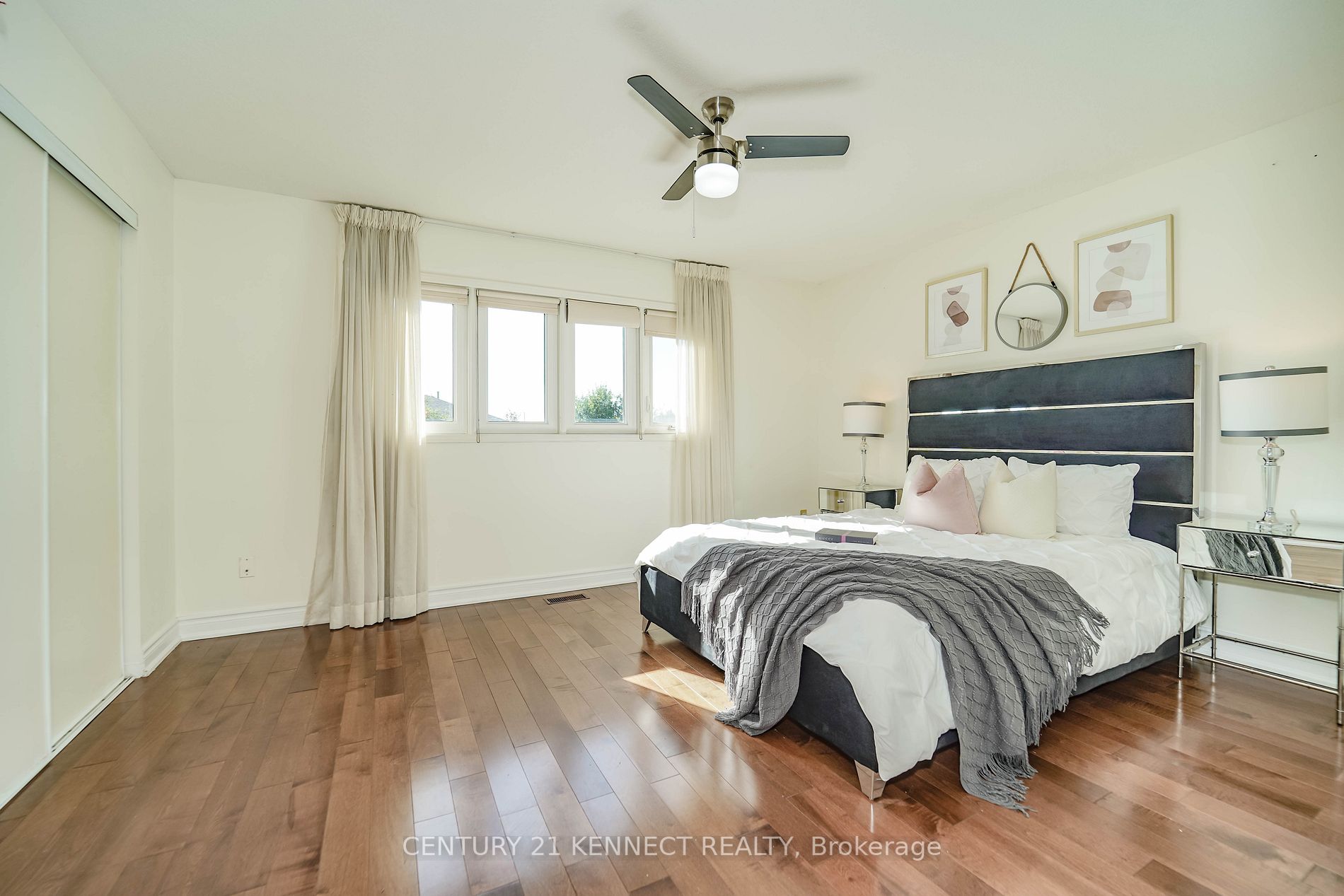 23 Crieff Ave