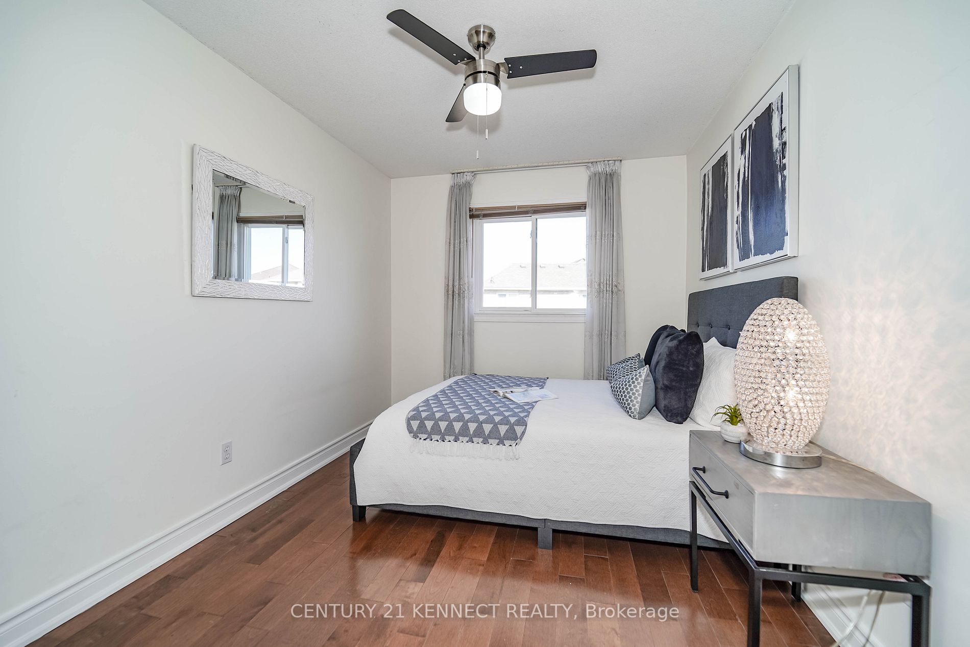 23 Crieff Ave