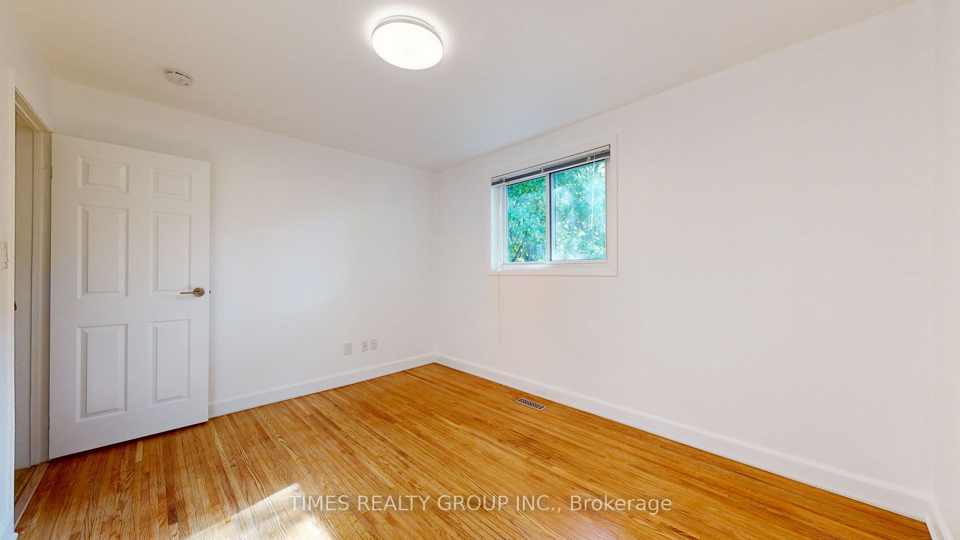 744 Botany Hill Cres