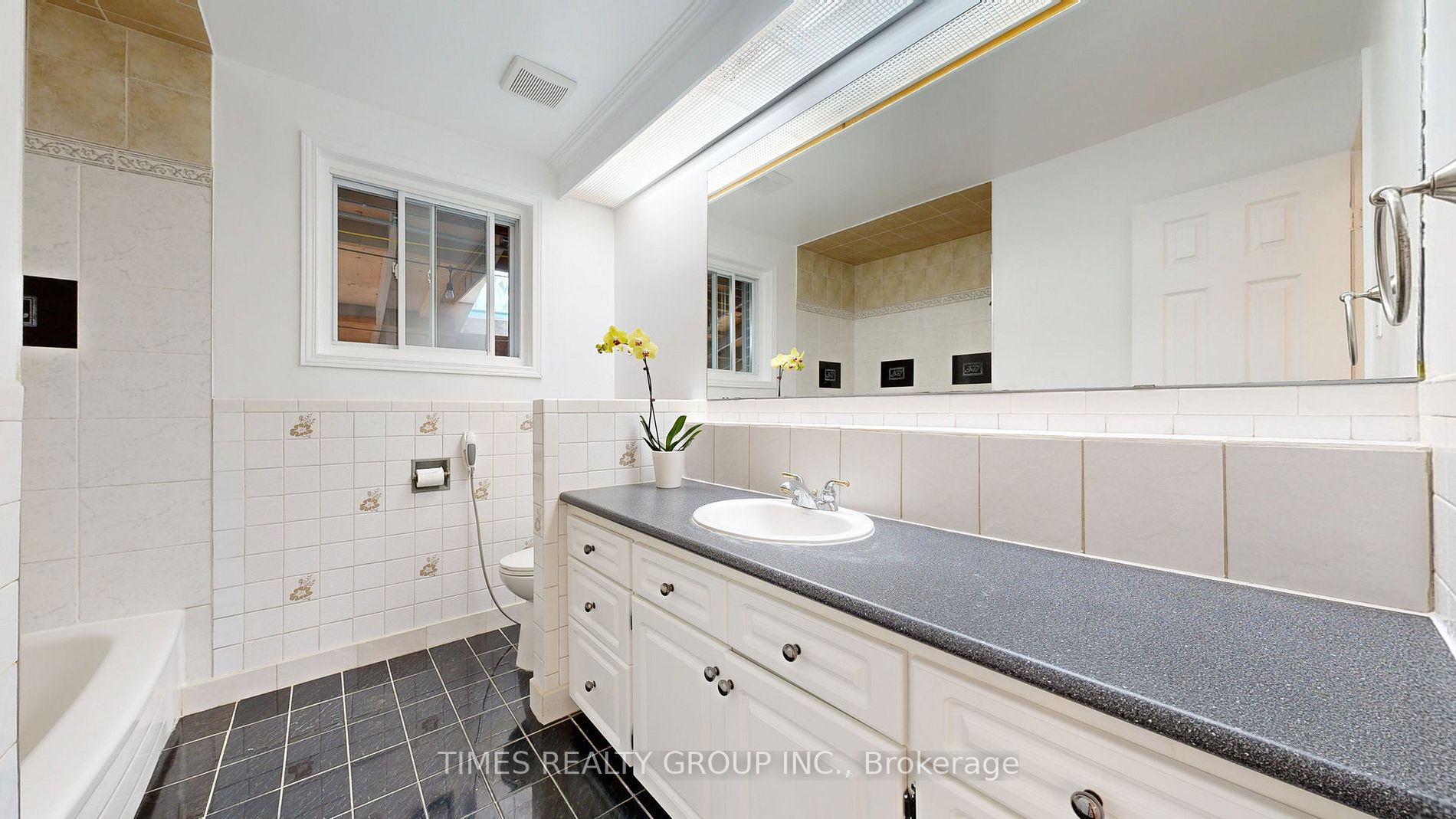 744 Botany Hill Cres