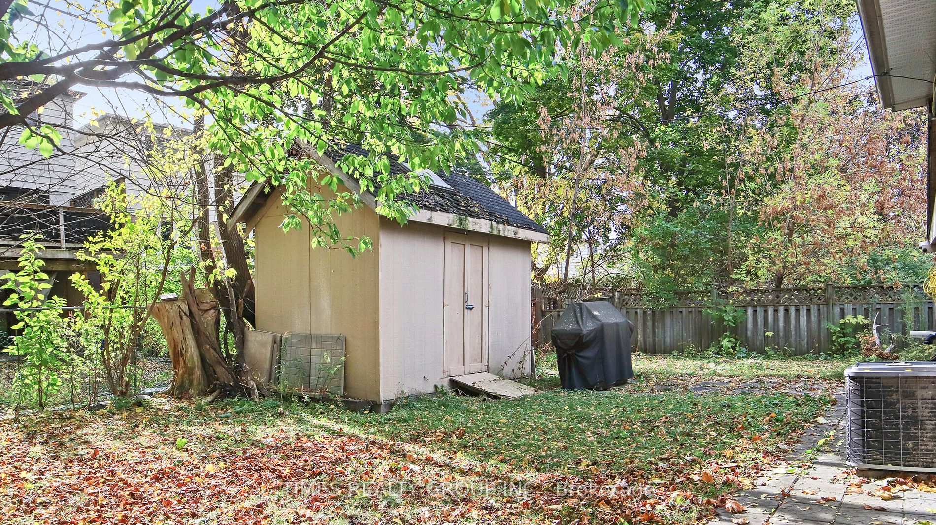 744 Botany Hill Cres