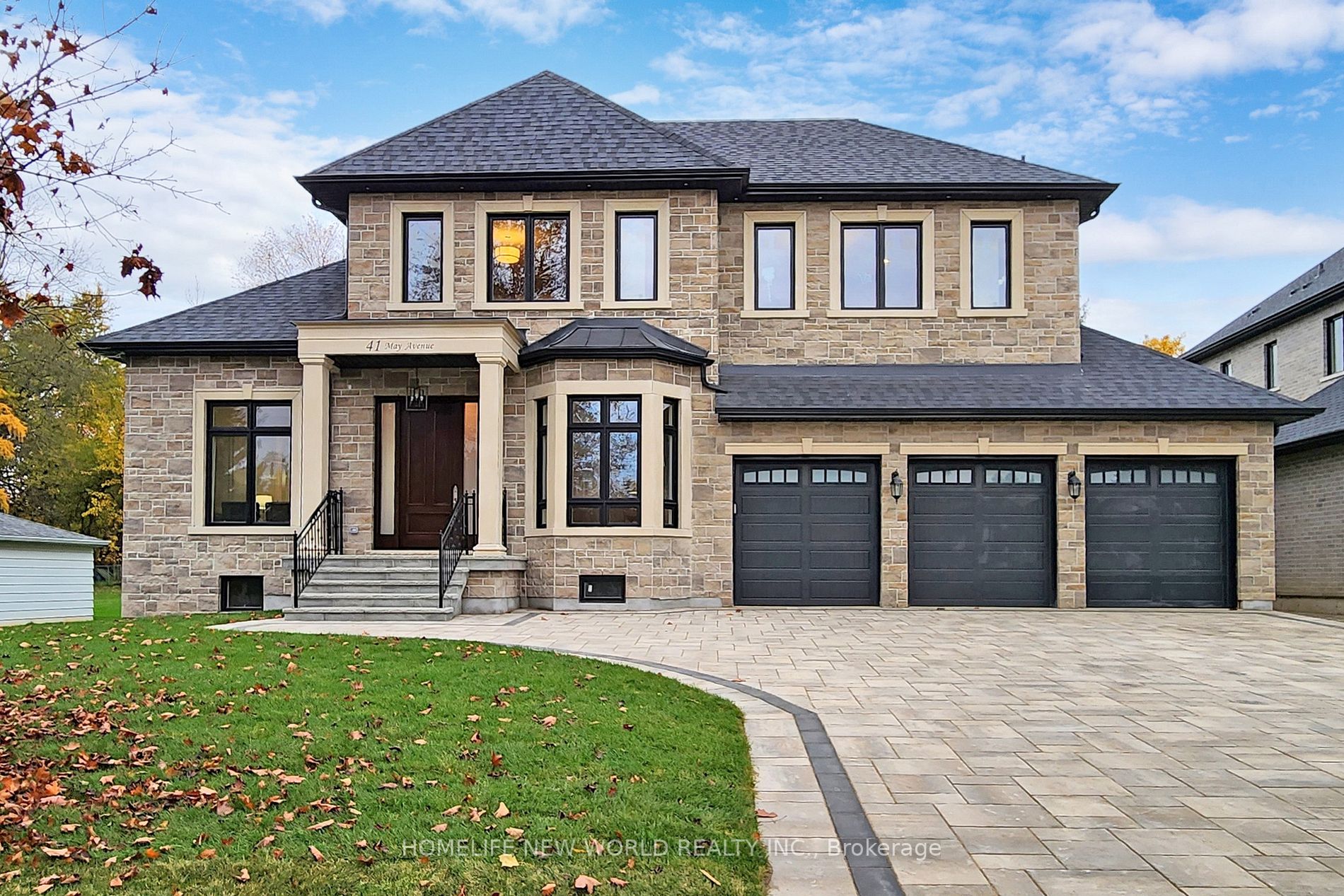 41 May Ave