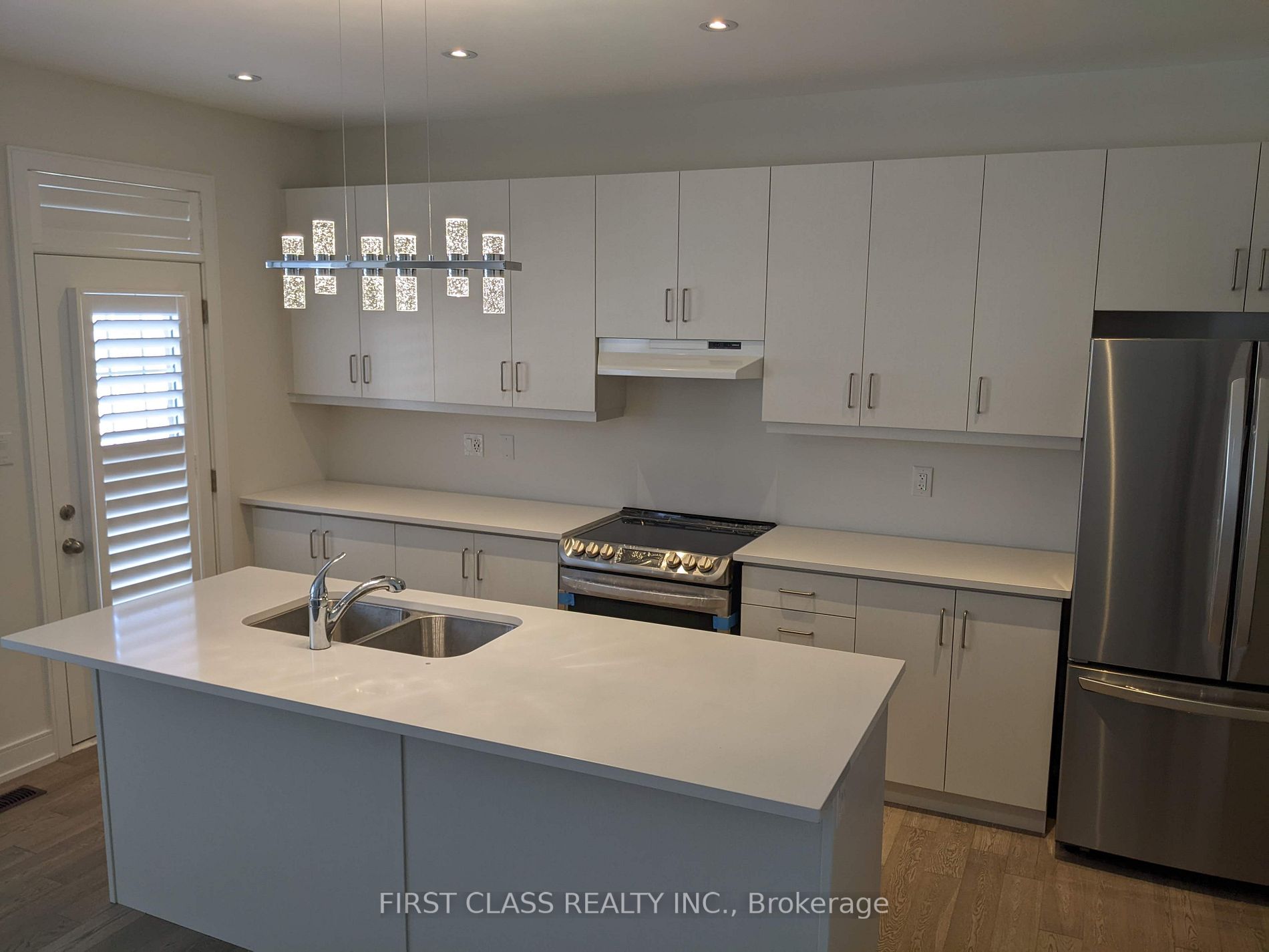 408 Seaview Hts