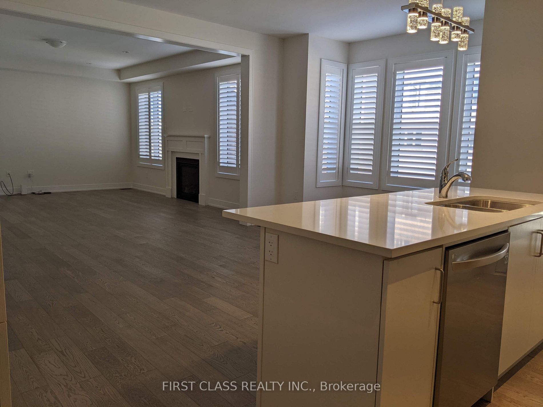 408 Seaview Hts