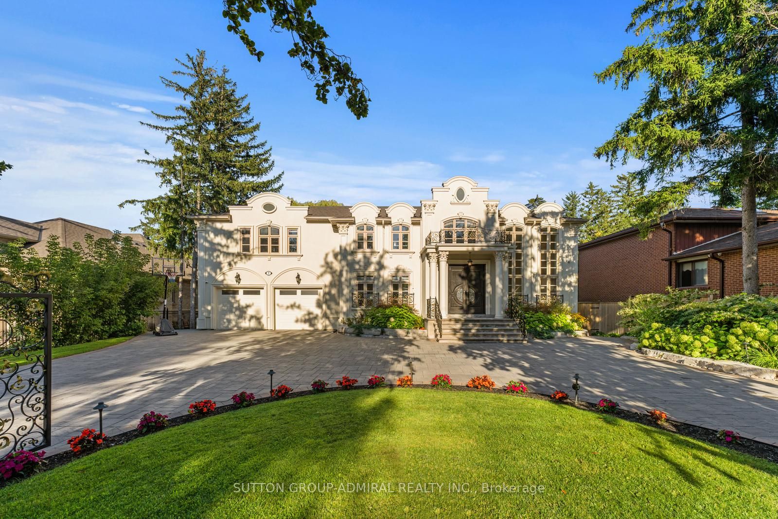 7 Fairview Ave