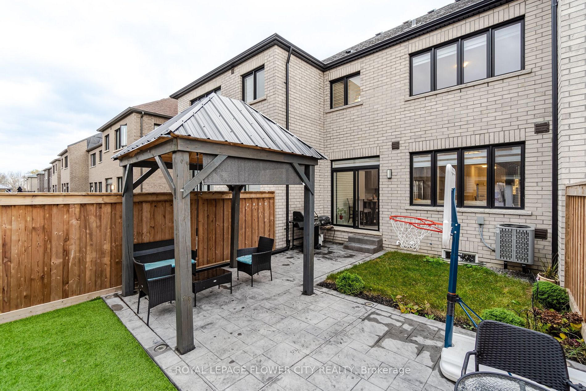 203 Landolfi Way