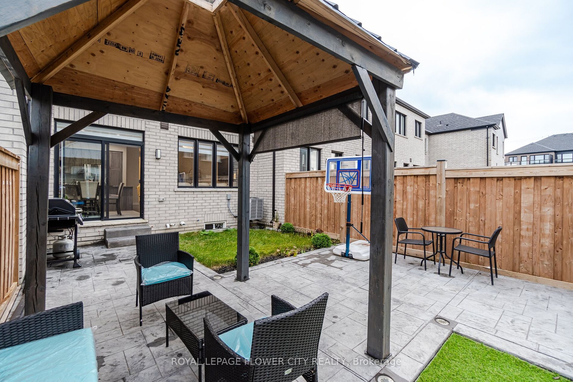 203 Landolfi Way