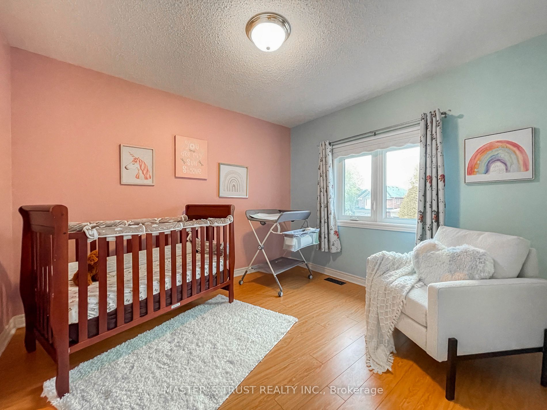 457 Hewitt Circ