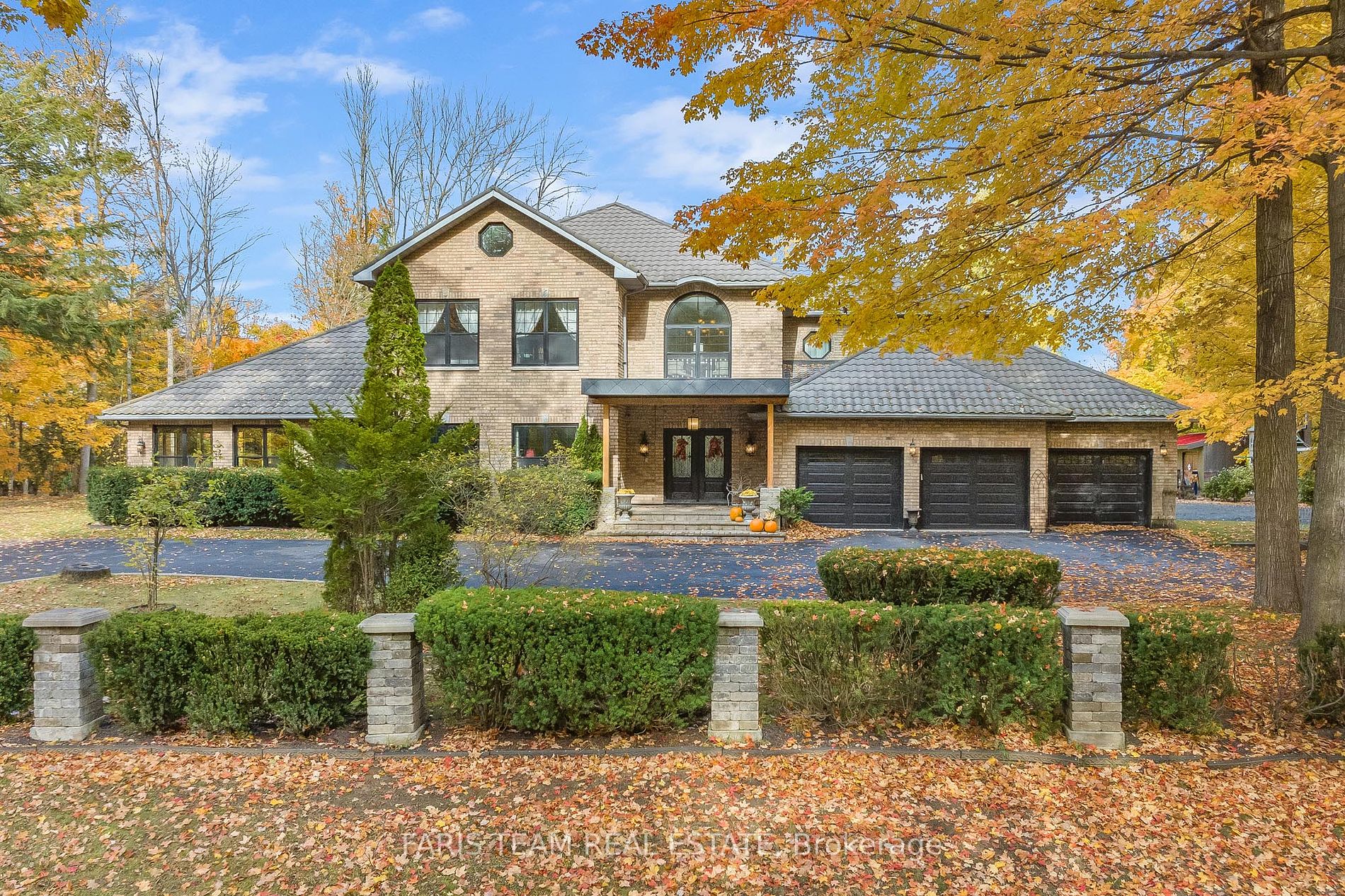 1826 Quantz Cres