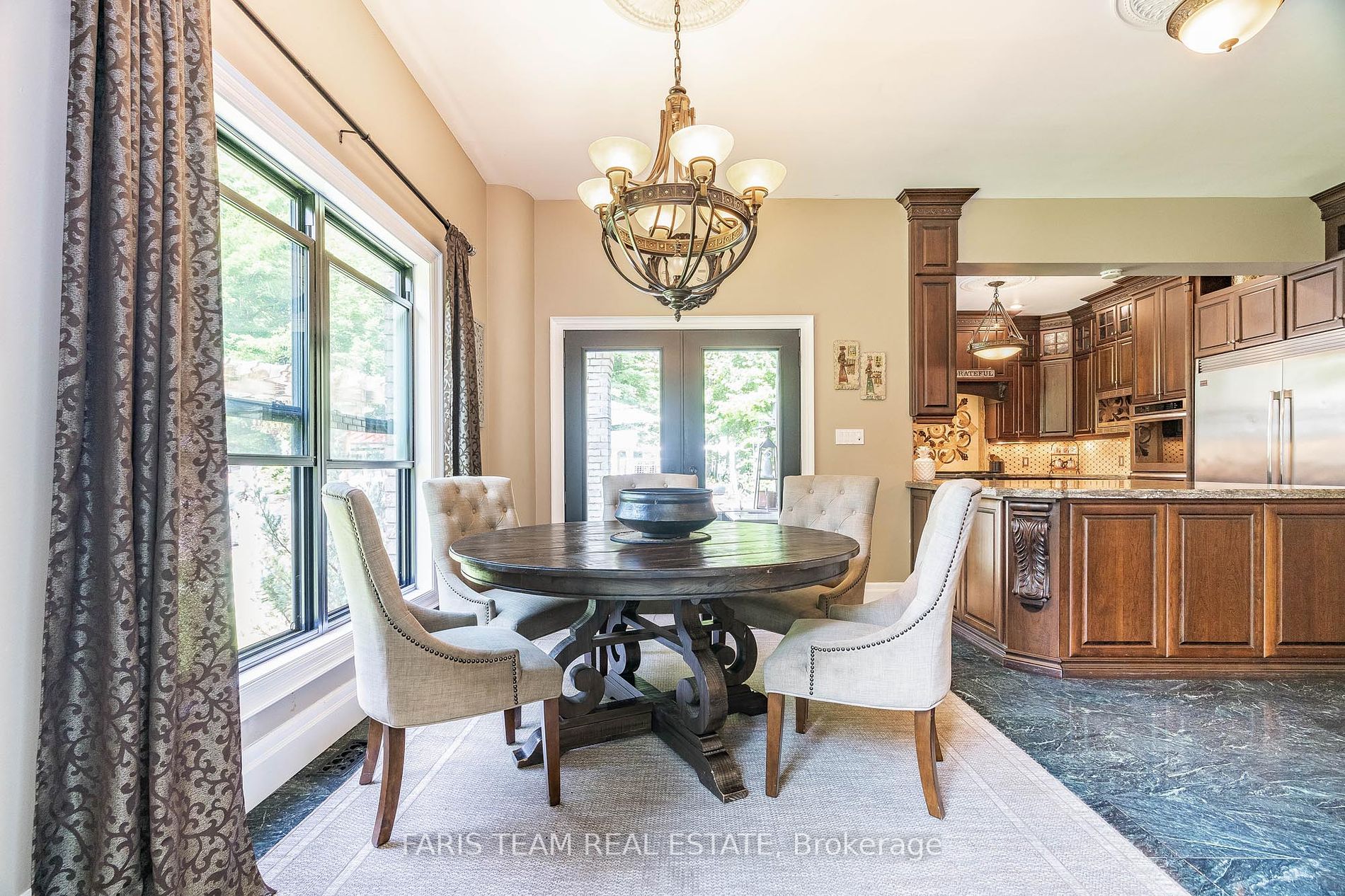 1826 Quantz Cres