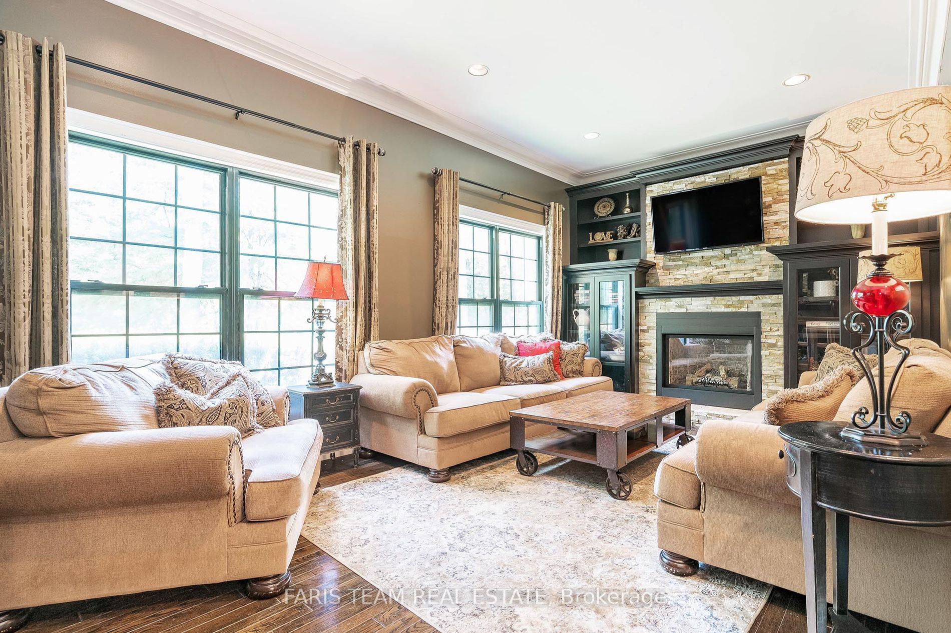 1826 Quantz Cres