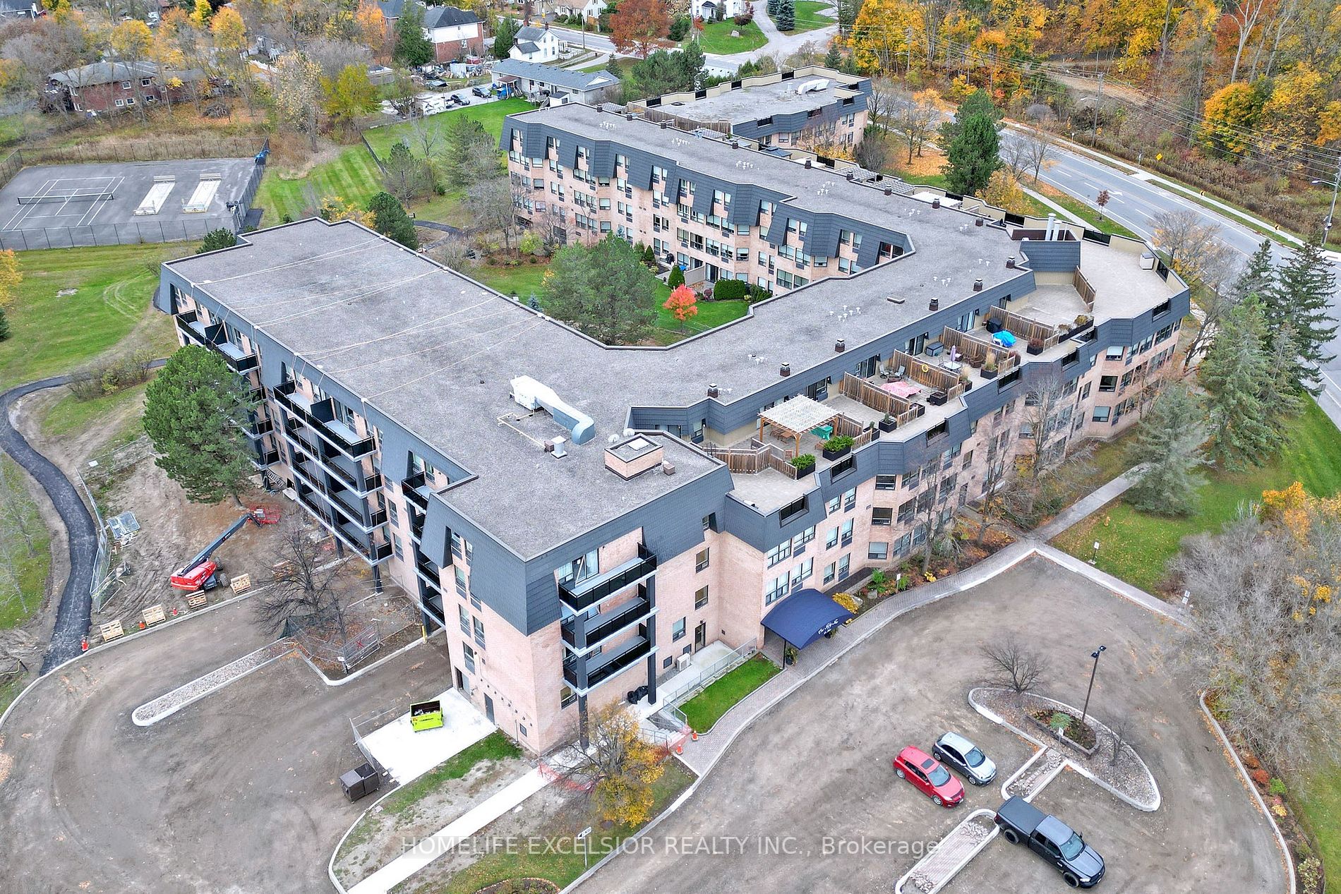 155 Main St N, #337
