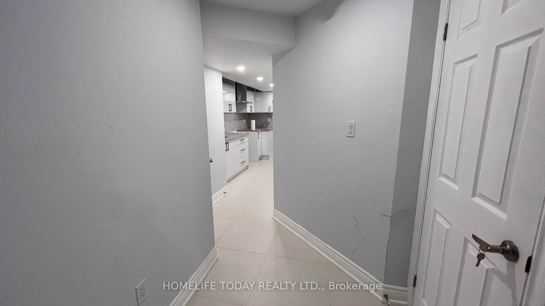 13 Manor Glen Cres, #Bsmt