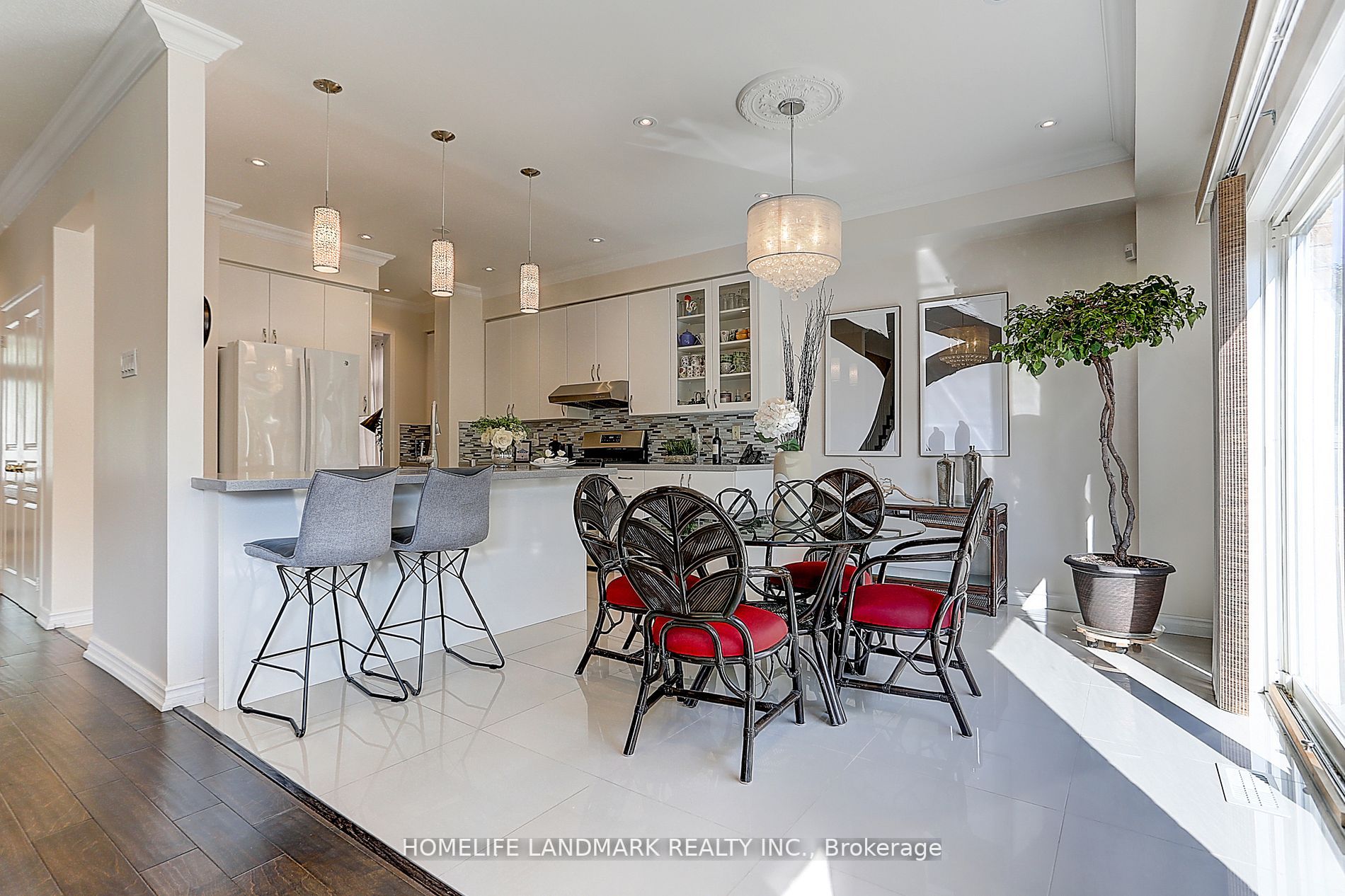 60 Lampton Cres