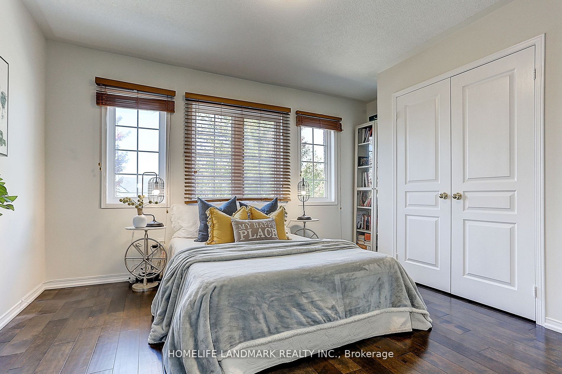 60 Lampton Cres