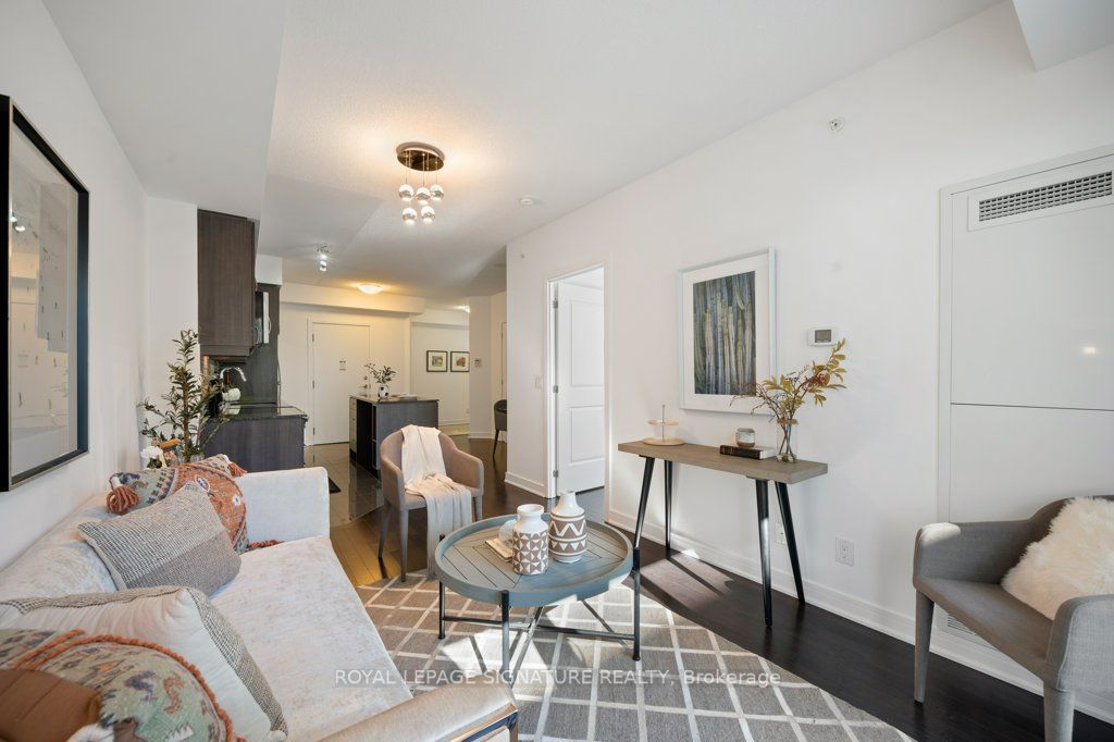 9201 Yonge Street, #707NW