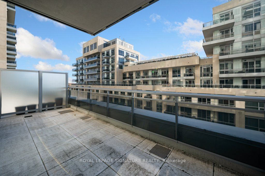 9201 Yonge Street, #707NW