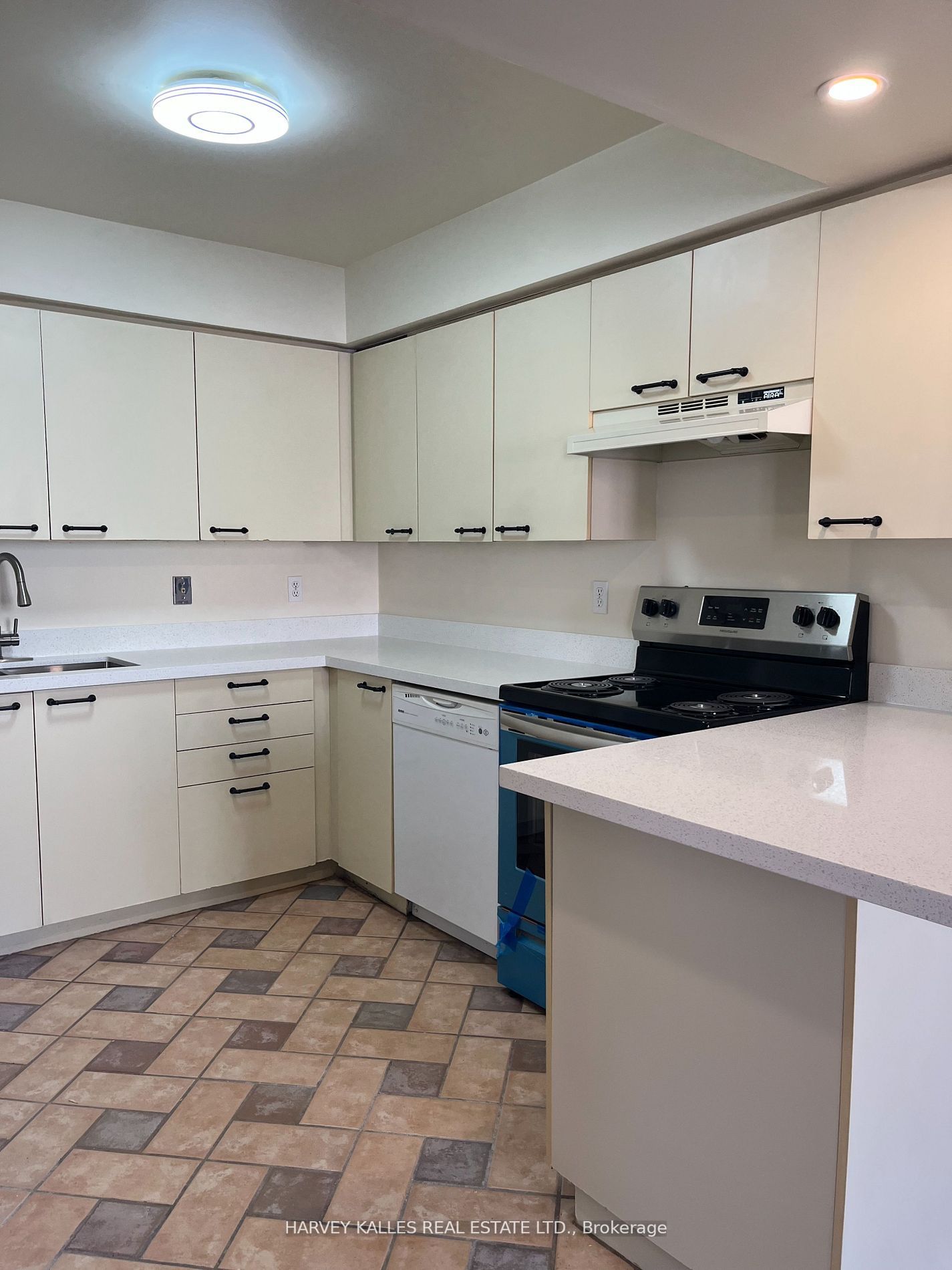 75 Weldrick Rd E, #606