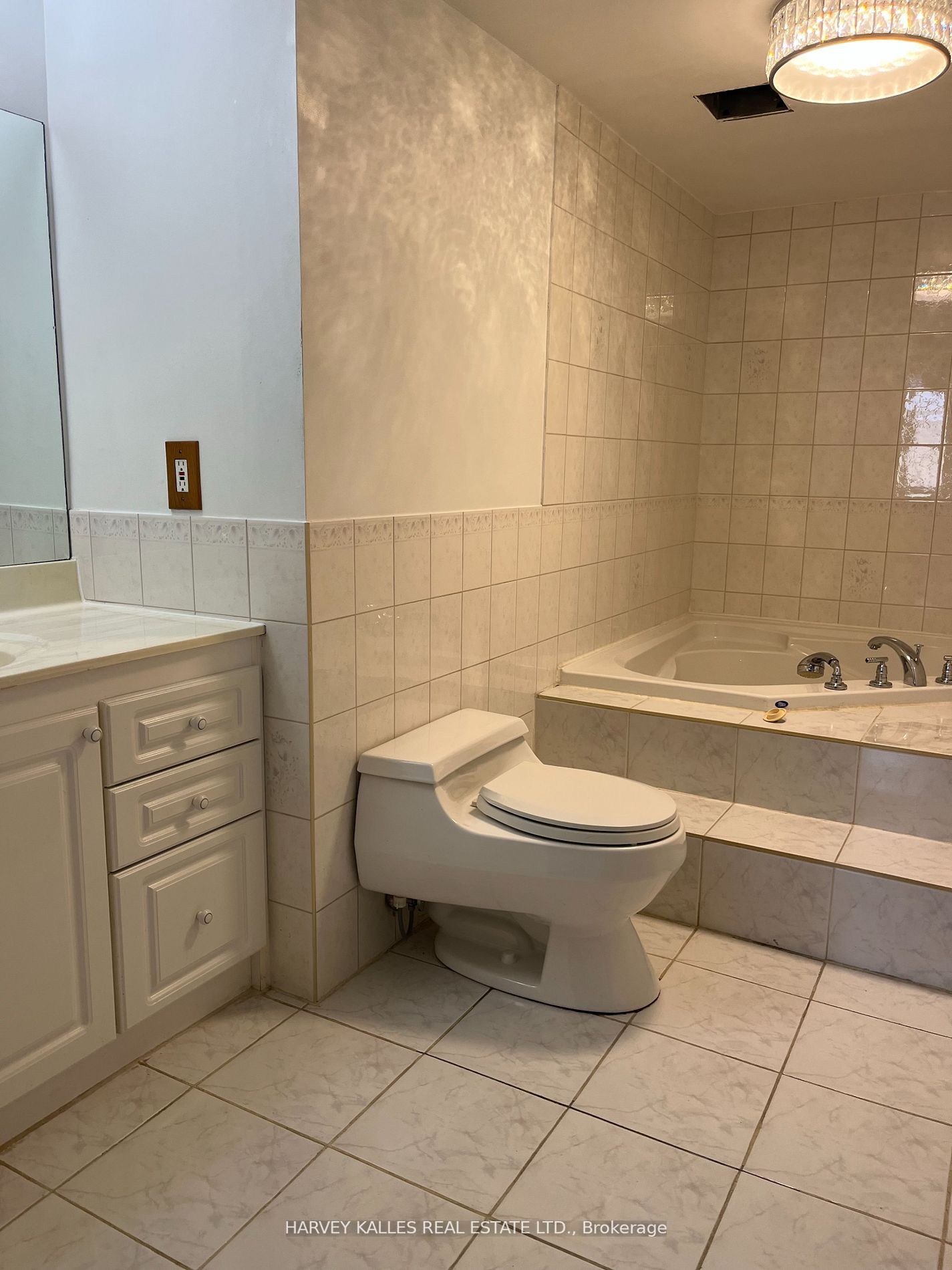75 Weldrick Rd E, #606