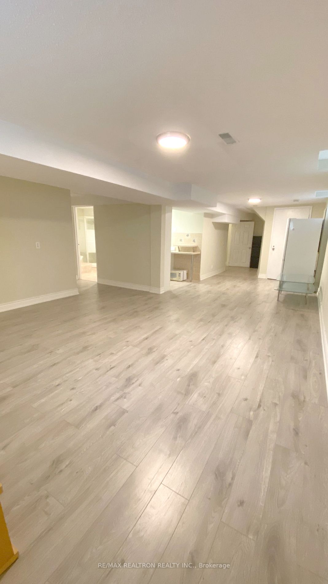 15 Eminence Rd, #Bsmt
