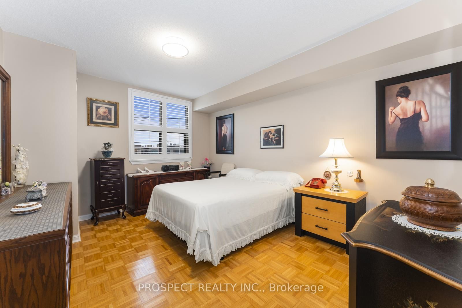2500 Rutherford Rd N, #211