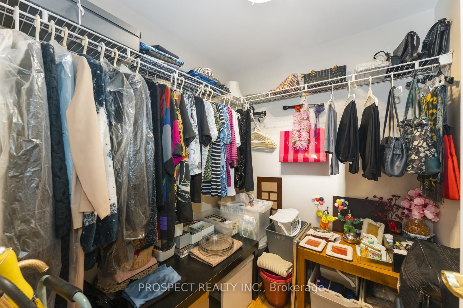 2500 Rutherford Rd N, #211