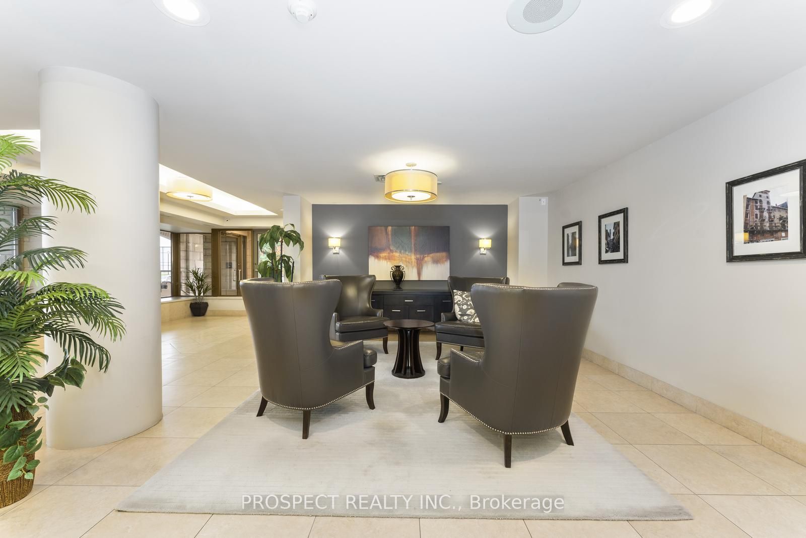 2500 Rutherford Rd N, #211