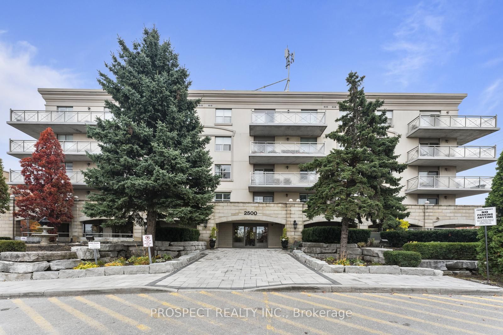 2500 Rutherford Rd N, #211