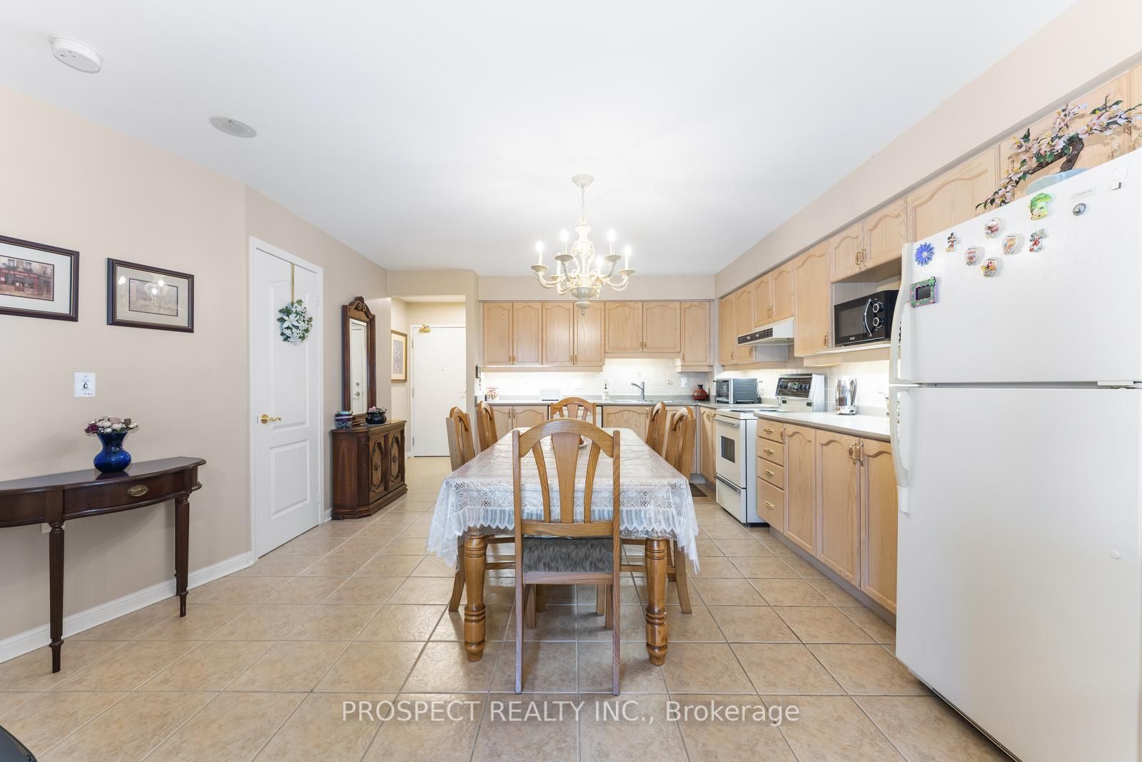 2500 Rutherford Rd N, #211