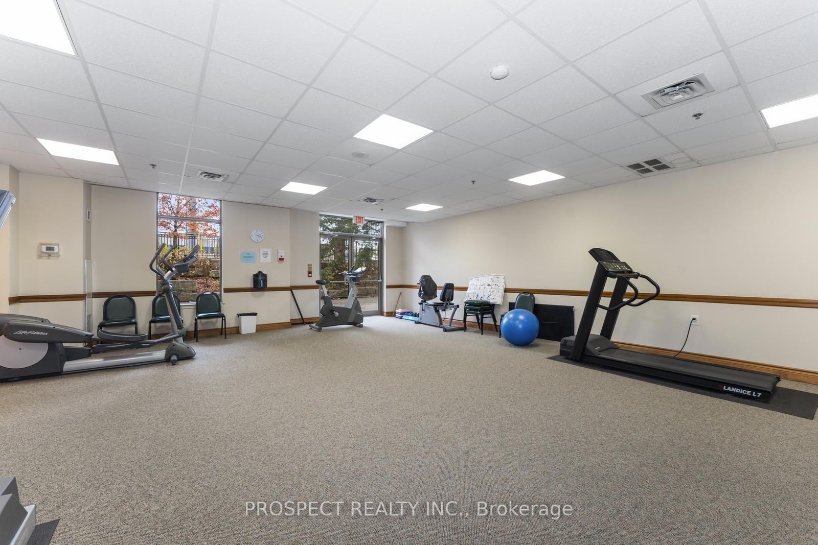 2500 Rutherford Rd N, #211