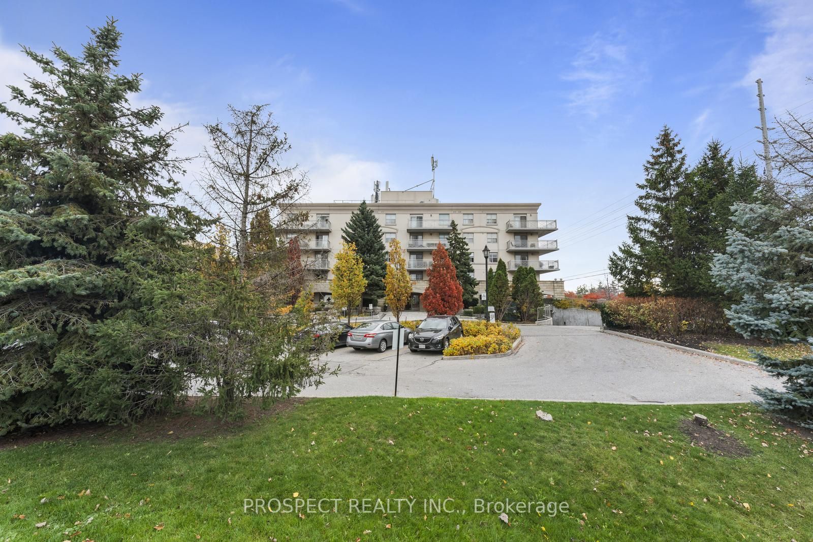2500 Rutherford Rd N, #211