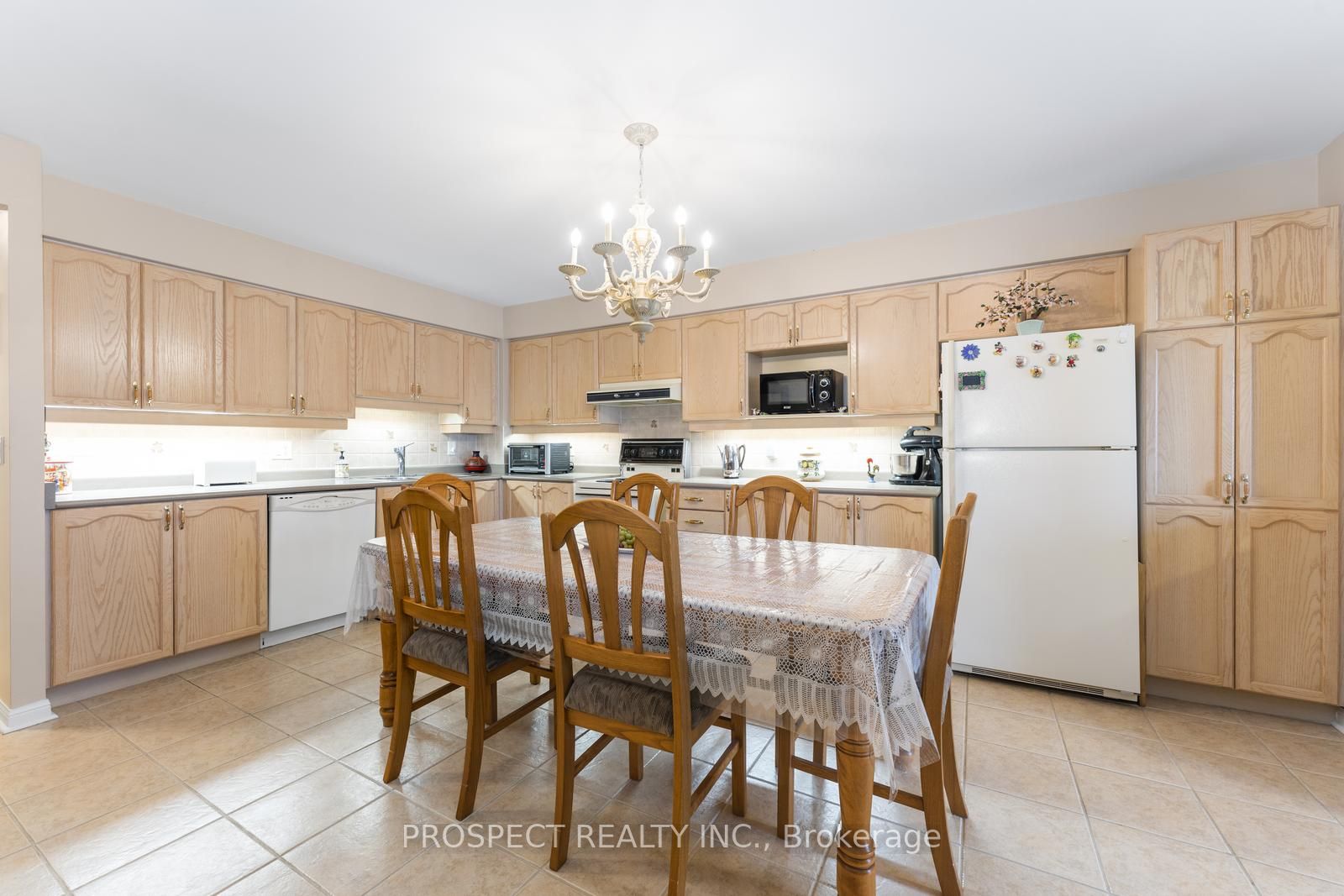 2500 Rutherford Rd N, #211
