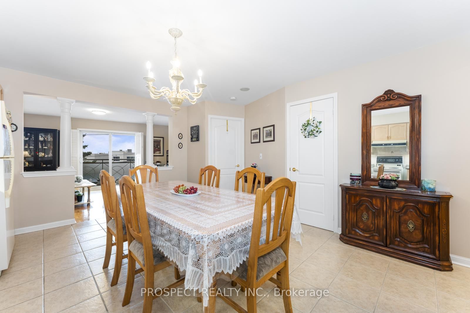 2500 Rutherford Rd N, #211